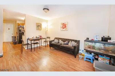 223 Martin Luther King Jr Dr, Jersey City, NJ 07305 - Photo 20
