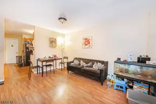 223 Martin Luther King Jr Dr, Jersey City, NJ 07305 - Photo 20