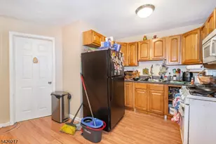 223 Martin Luther King Jr Dr, Jersey City, NJ 07305 - Photo 34