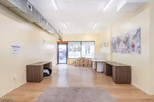 223 Martin Luther King Jr Dr, Jersey City, NJ 07305 - Photo 14