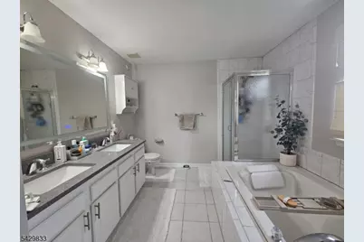 62 Congressional Blvd, Washington Township, NJ 07882 - Photo 14