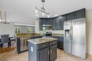 26 Heatherwood Ln, Bedminster Township, NJ 07921 - Photo 16