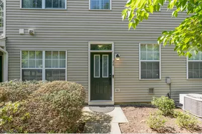 26 Heatherwood Lane, Bedminster Township, NJ 07921 - Photo 2