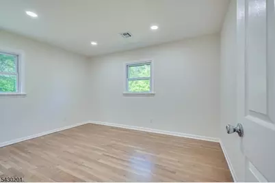 937 S Washington Ave, Piscataway Township, NJ 08854 - Photo 18