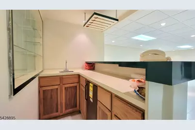 8 De Hart Rd, Parsippany, NJ 07054 - Photo 32