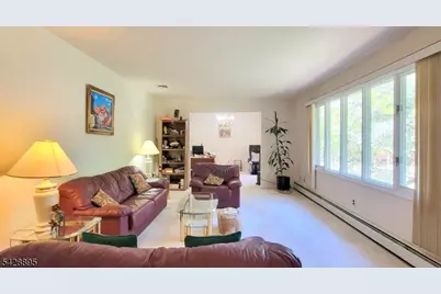 8 De Hart Rd, Parsippany, NJ 07054 - Photo 8