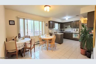 8 De Hart Rd, Parsippany, NJ 07054 - Photo 14