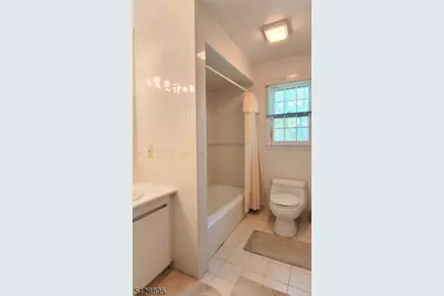 8 De Hart Rd, Parsippany, NJ 07054 - Photo 18