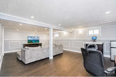 65 Hilltop Ct, Clifton, NJ 07012 - Photo 20