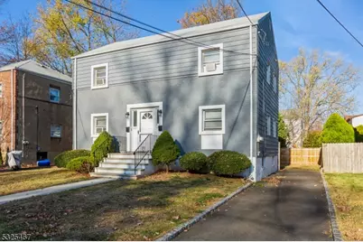 127 Roosevelt Ave #1, Cranford Township, NJ 07016 - Photo 2