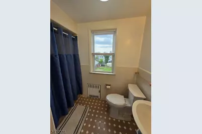 166 Carmita Ave, Rutherford, NJ 07070 - Photo 16
