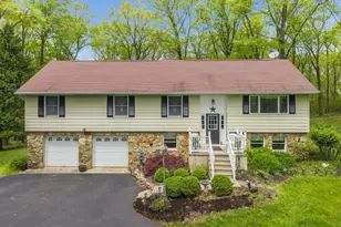 87 Buckhorn Dr, White Township, NJ 07823 - Photo 2