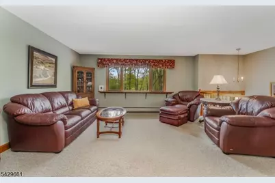 87 Buckhorn Dr, White Township, NJ 07823 - Photo 8