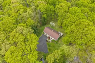 87 Buckhorn Dr, White Township, NJ 07823 - Photo 2