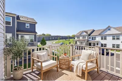 1 Periwinkle Ln, Warren Township, NJ 07059 - Photo 10