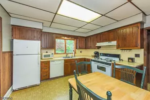 11 Oak Rd, Boonton Township, NJ 07005 - Photo 6