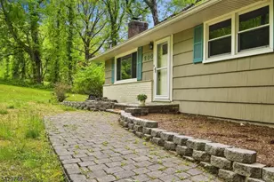 200 Pleasant Plains Rd, Long Hill Township, NJ 07980 - Photo 4