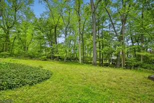 200 Pleasant Plains Rd, Long Hill Township, NJ 07980 - Photo 30