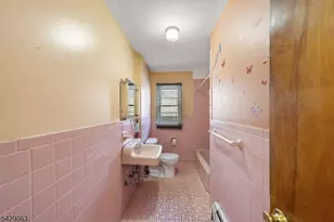 466 Delavan Ave, Newark, NJ 07107 - Photo 12