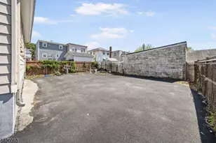 466 Delavan Ave, Newark, NJ 07107 - Photo 22