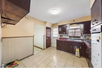 466 Delavan Ave, Newark, NJ 07107 - Photo 6