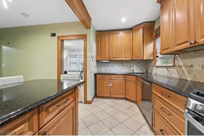 145 Terhune Ave, Passaic, NJ 07055 - Photo 10