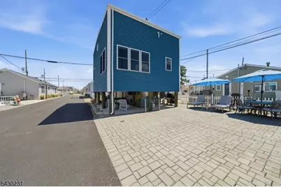 105 W Dune Way, Toms River Township, NJ 08735 - Photo 2