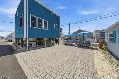 105 W Dune Way, Toms River Township, NJ 08735 - Photo 1