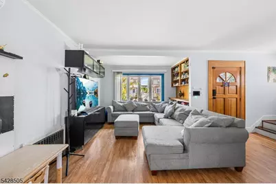 333 Amon Ter, Linden, NJ 07036 - Photo 4