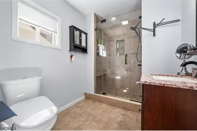 333 Amon Ter, Linden, NJ 07036 - Photo 22