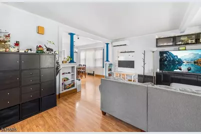 333 Amon Ter, Linden, NJ 07036 - Photo 6