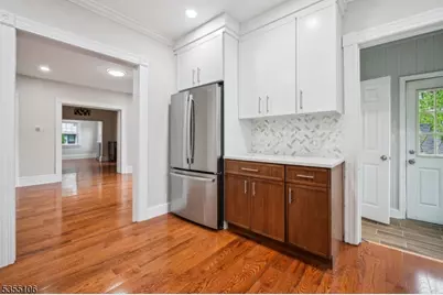 6 Hughes Pl, Summit, NJ 07901 - Photo 10