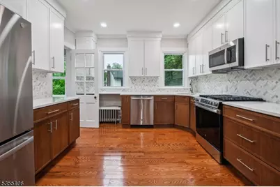6 Hughes Pl, Summit, NJ 07901 - Photo 8
