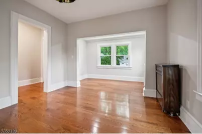 6 Hughes Pl, Summit, NJ 07901 - Photo 4