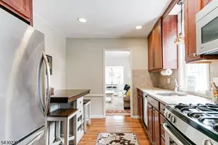 34 Fairview Ave, Summit, NJ 07901 - Photo 8
