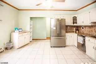 54 N 13th St, Hawthorne, NJ 07506 - Photo 20