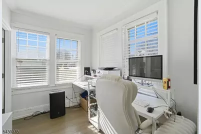 241 Hillside Rd, Elizabeth, NJ 07208 - Photo 8