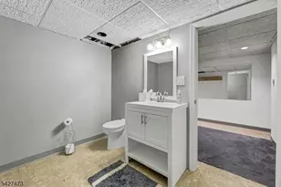 100 Easedale Rd, Wayne, NJ 07470 - Photo 36