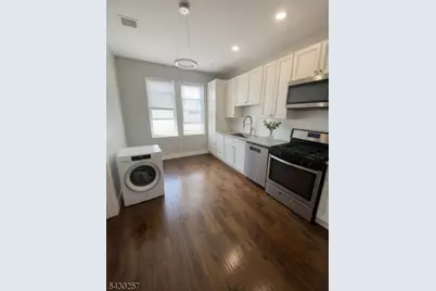 402 Cliff St, Fairview, NJ 07022 - Photo 8