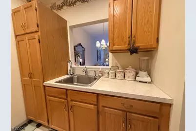 1302 Richmond Rd #302, West Milford, NJ 07480 - Photo 4