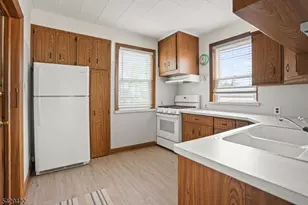 608 Washington Ave, Belleville, NJ 07109 - Photo 8