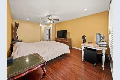 67 Rhyan Dr, Parsippany, NJ 07054 - Photo 14