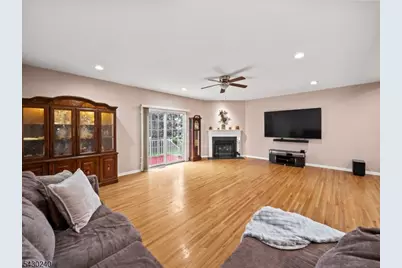67 Rhyan Dr, Parsippany, NJ 07054 - Photo 8