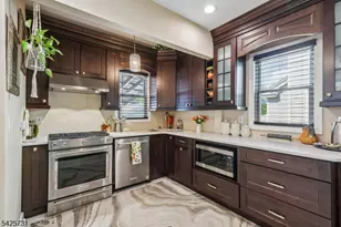 296 Montclair Ave, Newark, NJ 07104 - Photo 18