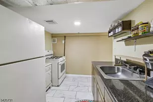 296 Montclair Ave, Newark, NJ 07104 - Photo 30