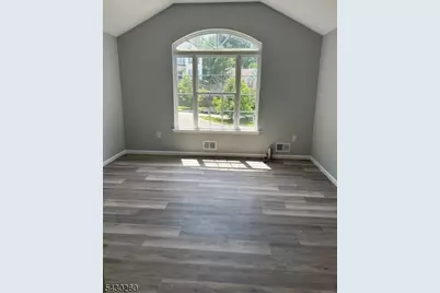 305 Winding Hill Dr, Mount Olive, NJ 07840 - Photo 10