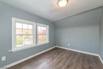 14 Grove Ter #2, Montclair, NJ 07042 - Photo 16