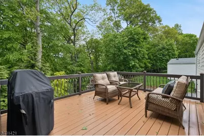 60 Edgemere Rd, Livingston, NJ 07039 - Photo 38
