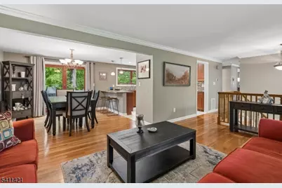 60 Edgemere Rd, Livingston, NJ 07039 - Photo 4