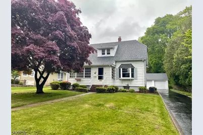 35 Mulder Ln, Midland Park, NJ 07432 - Photo 16
